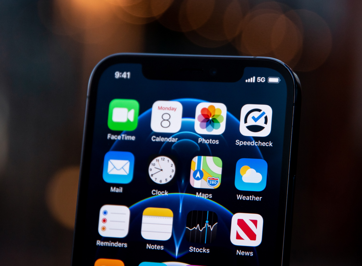河东苹果手机维修分享为什么 iPhone 12 在冬季会自动关机 